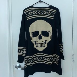 Skull tunic sweater, new